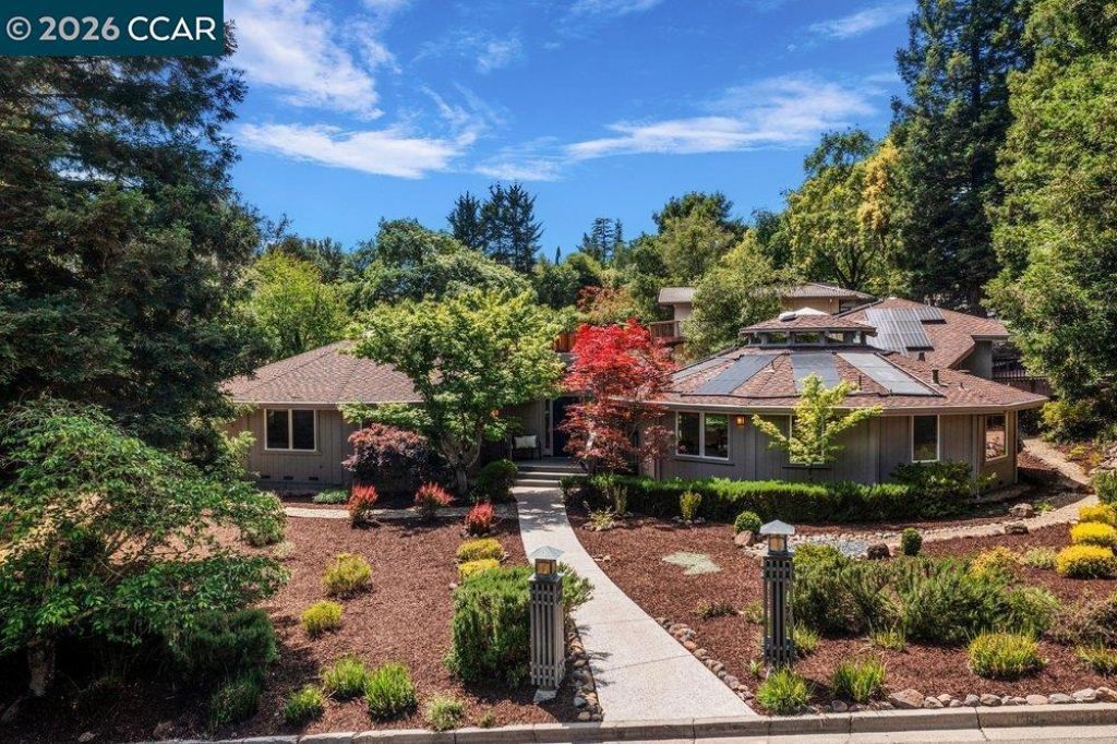74 Bates Boulevard, Orinda, CA 94563 Main Photo