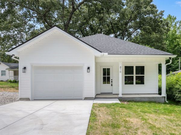 816 W Lincoln Street, Tullahoma, TN 37388
