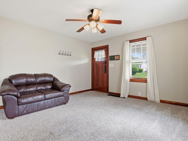 811 Medill Avenue, Lancaster, OH 43130 Photo 4