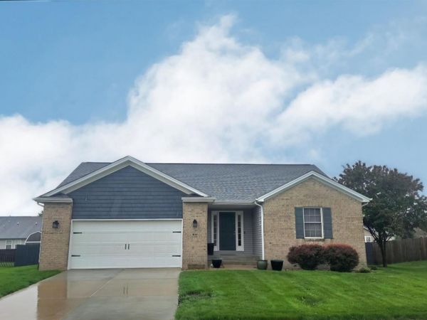 1618 Sidener Hall Drive, Chatham, IL 62629