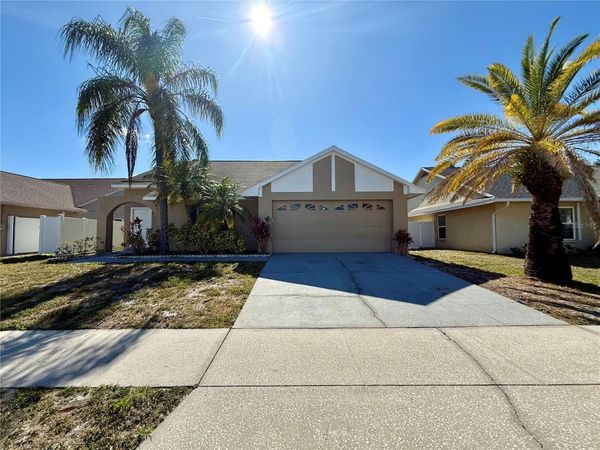 7048 HOLLOWELL DRIVE , TAMPA, FL 33634