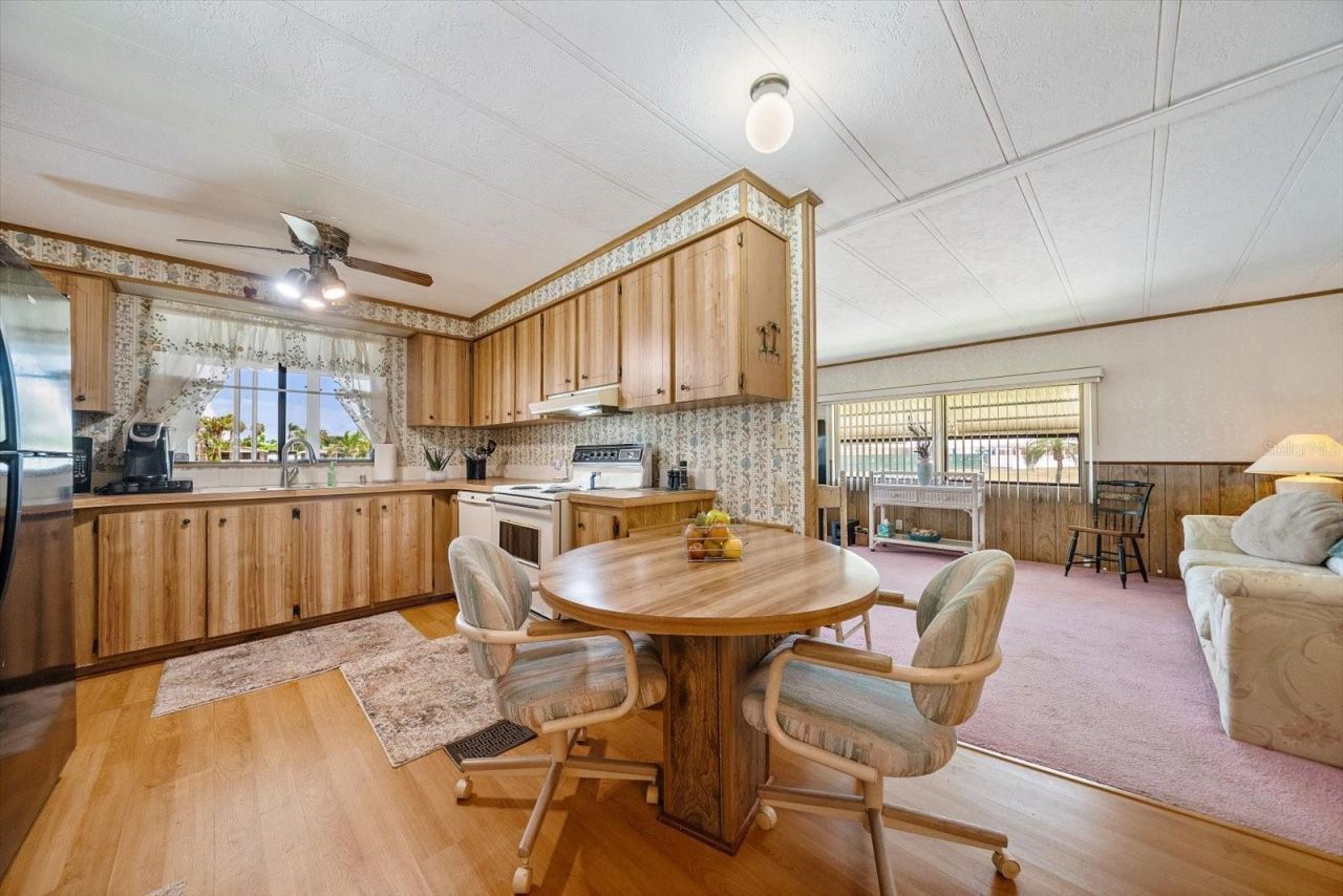 132 Lakeview Drive, Unit 132, Palmetto, FL 34221 Photo