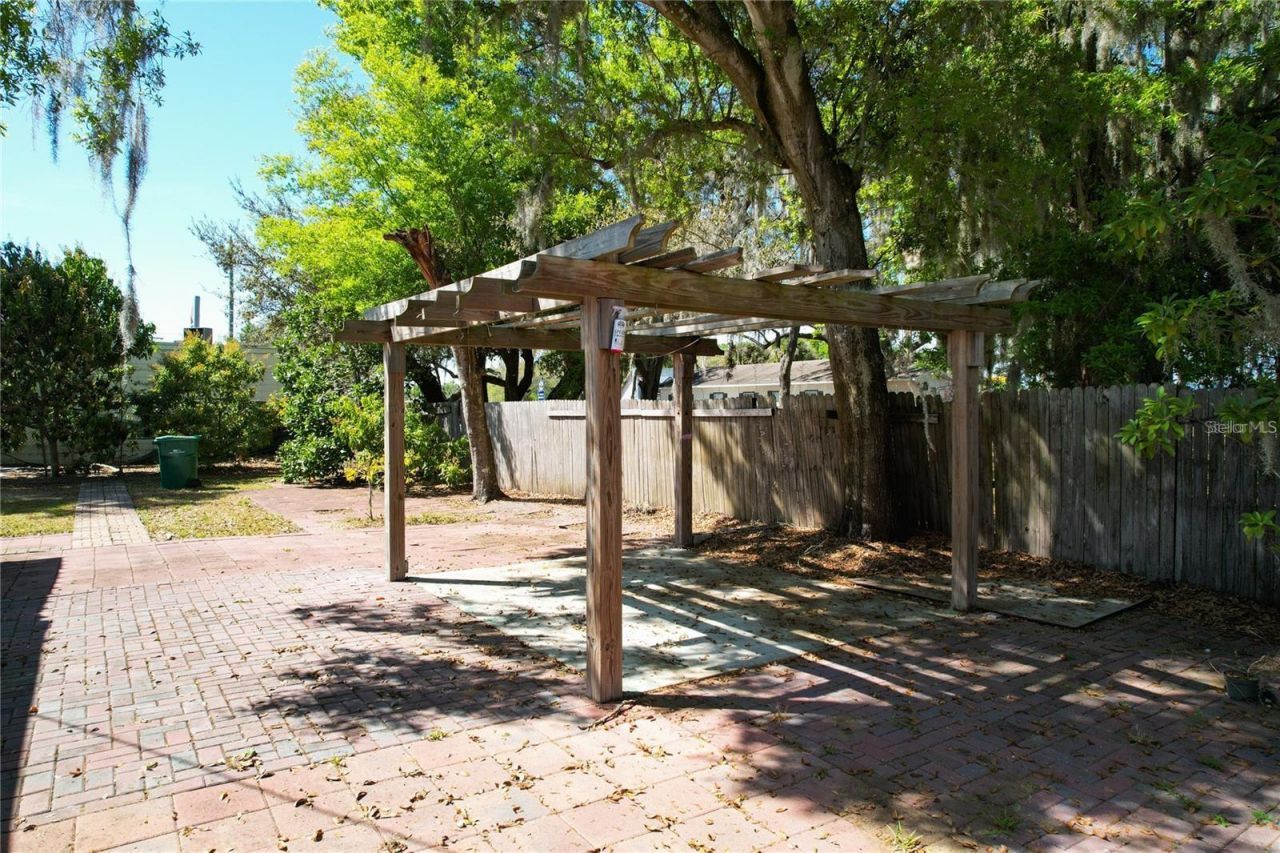 25 E Chesley Avenue, Eustis, FL 32726 Photo