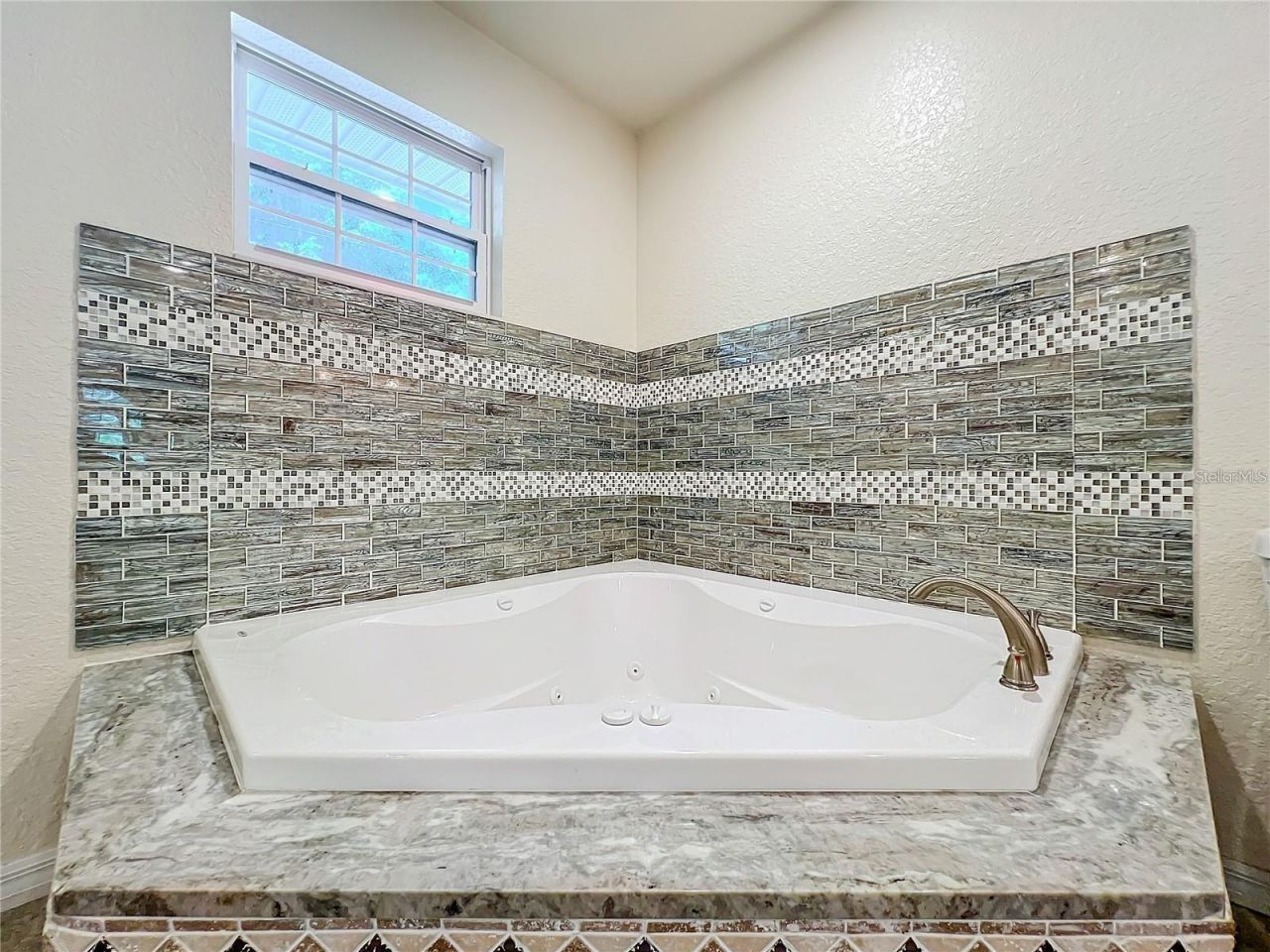 25 E Chesley Avenue, Eustis, FL 32726 Photo