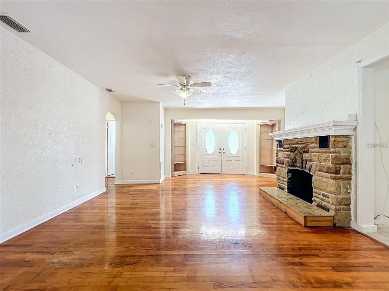 25 E Chesley Avenue, Eustis, FL 32726 Photo