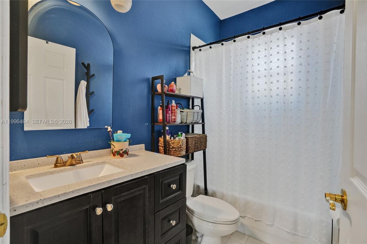 8987 SW 208th St , Cutler Bay, FL 33189 Photo