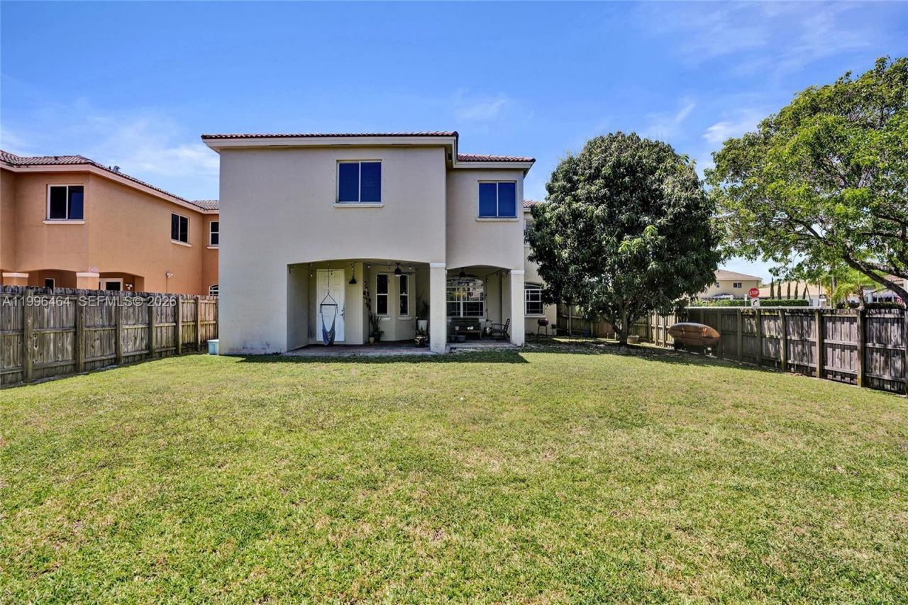8987 SW 208th St , Cutler Bay, FL 33189 Photo