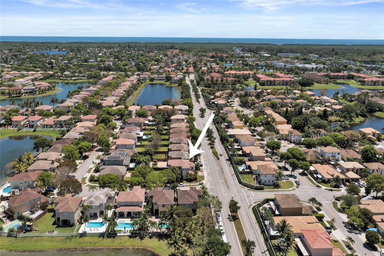 8987 SW 208th St , Cutler Bay, FL 33189 Photo
