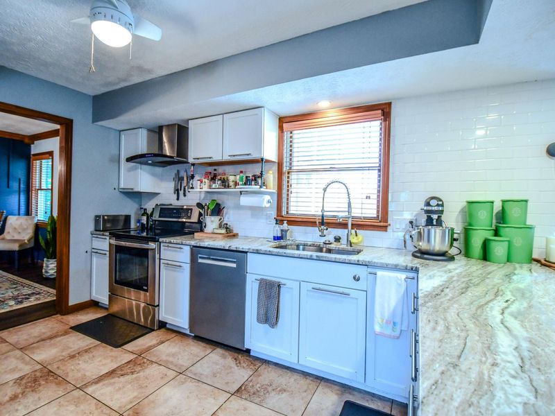 790 Chaucer Lane, Tipp City, OH 45371 Photo 12