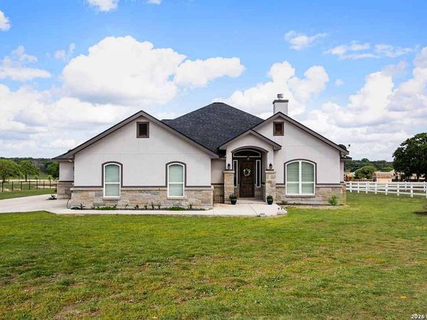 104 N Tranquility, La Vernia, TX 78121