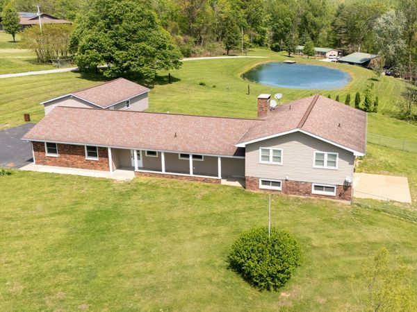 1040 Skyline Drive , Cobden, IL 62920