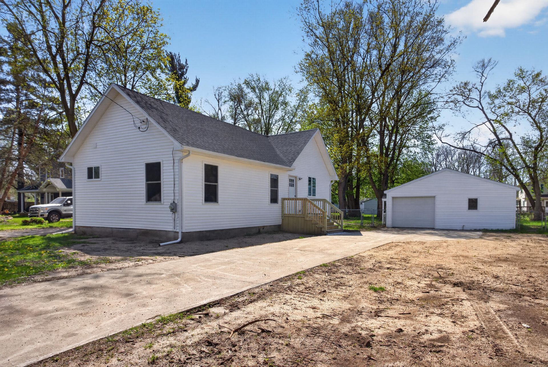 323 Grand Street, Michigan Center, MI 49254 Main Photo