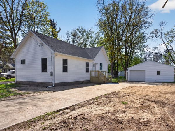 323 Grand Street, Michigan Center, MI 49254