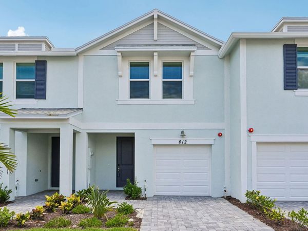 612 Salisbury Circle, Fort Pierce, FL 34982