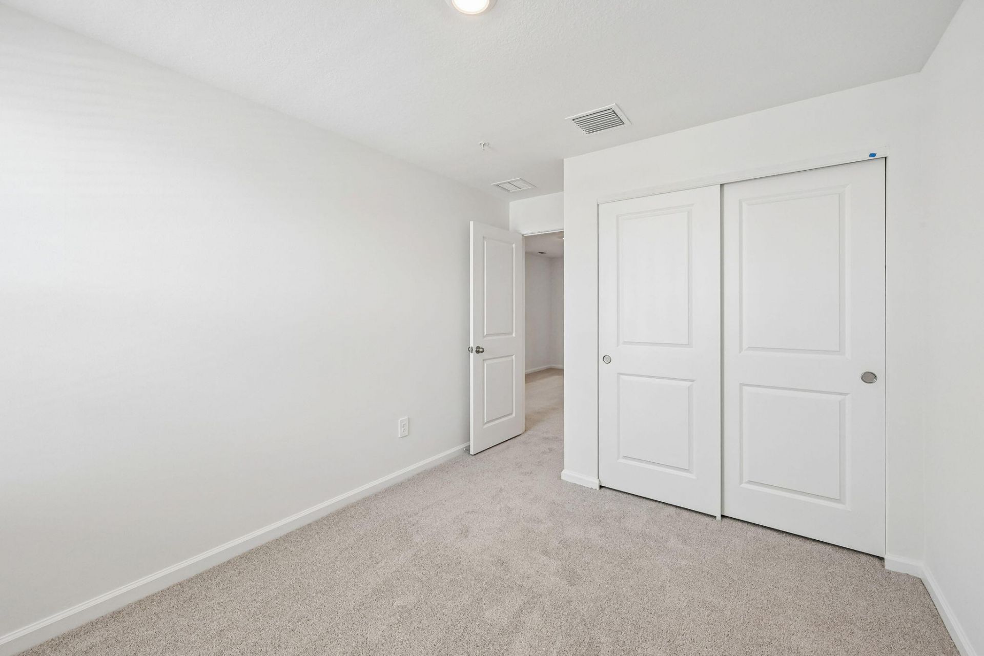 612 Salisbury Circle, Fort Pierce, FL 34982 Photo