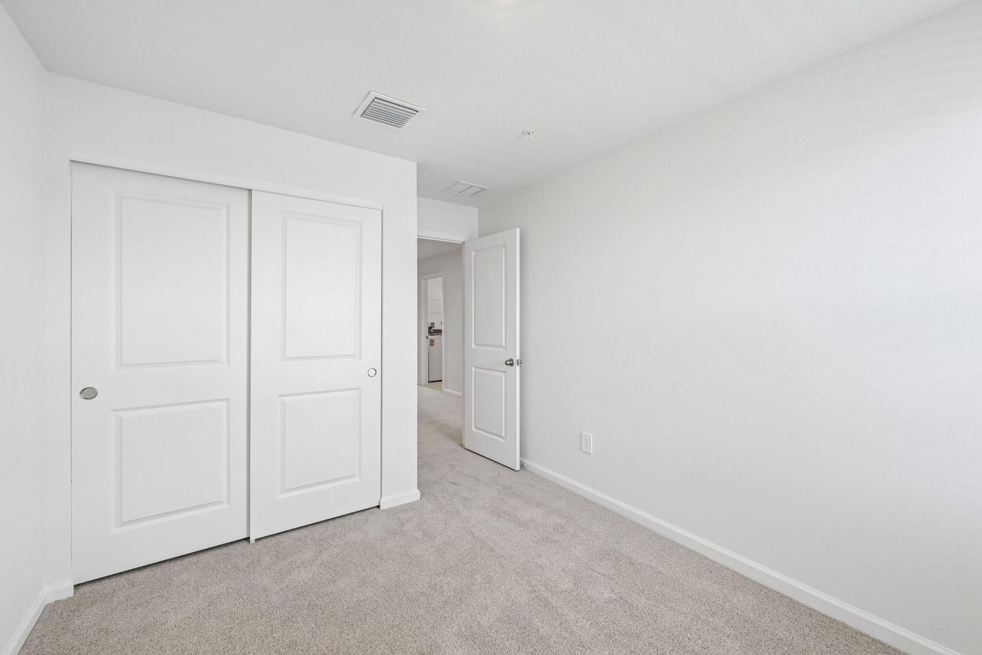 612 Salisbury Circle, Fort Pierce, FL 34982 Photo