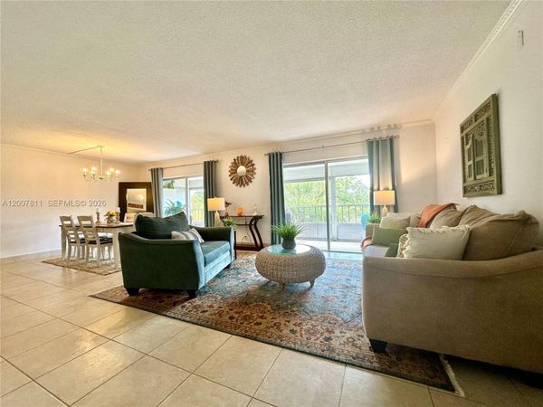 1001 Hillcrest Ct , Unit 306, Hollywood, FL 33021