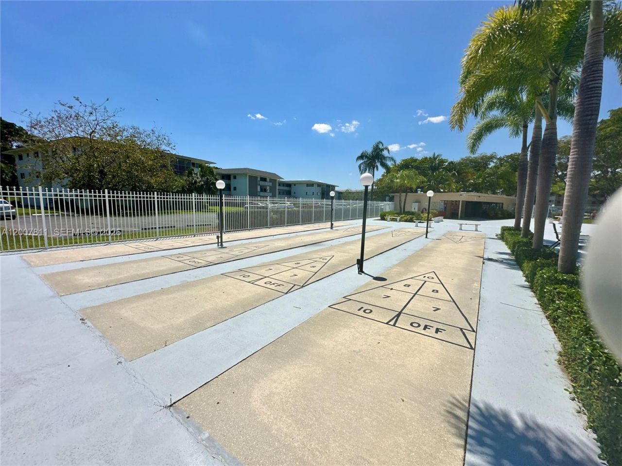 1001 Hillcrest Ct , Unit 306, Hollywood, FL 33021 Photo