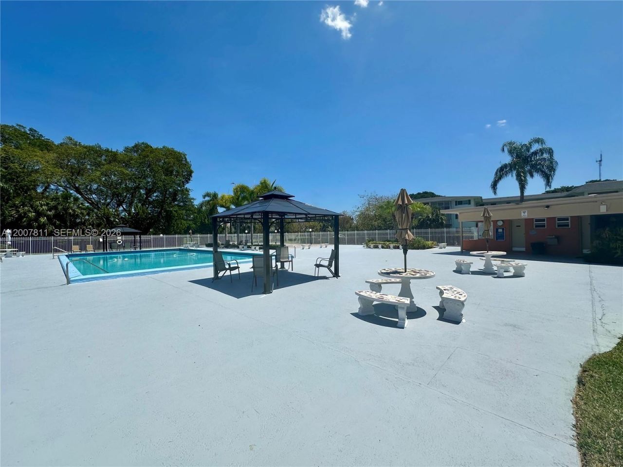 1001 Hillcrest Ct , Unit 306, Hollywood, FL 33021 Photo