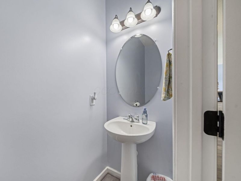 502 Rolling Acre Drive, Lithopolis, OH 43136 Photo 18