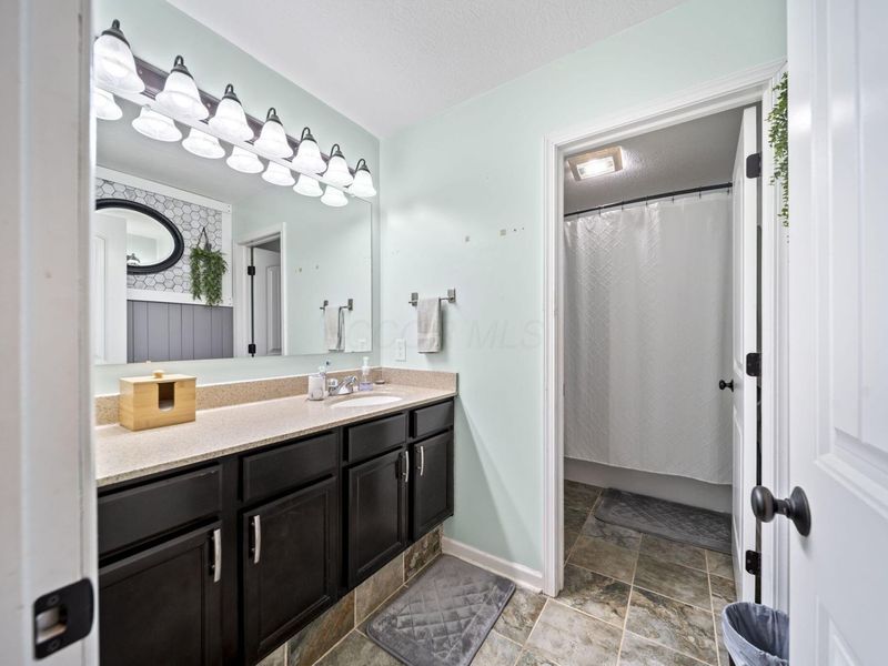 502 Rolling Acre Drive, Lithopolis, OH 43136 Photo 25