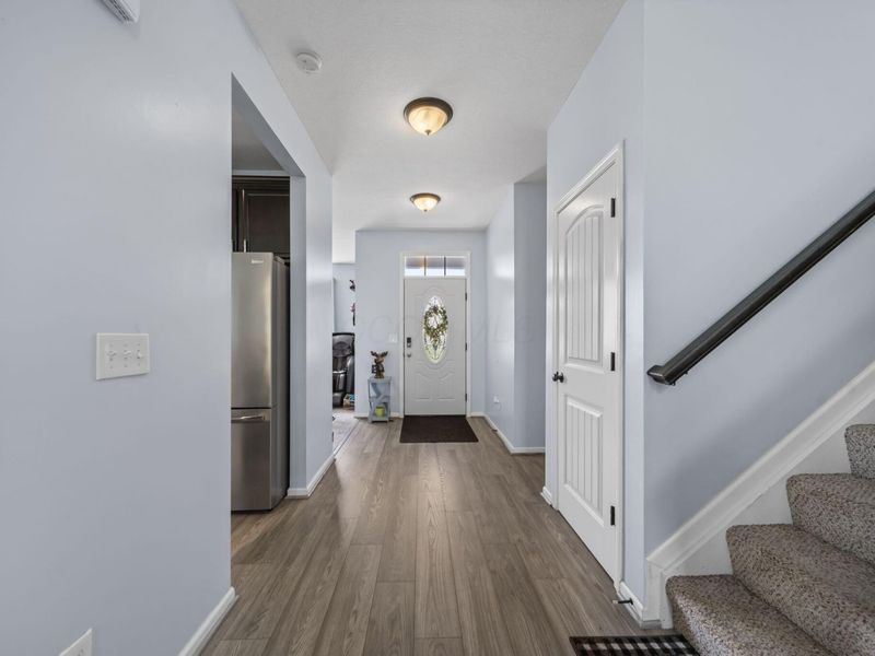 502 Rolling Acre Drive, Lithopolis, OH 43136 Photo 4