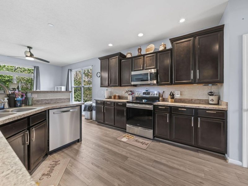 502 Rolling Acre Drive, Lithopolis, OH 43136 Photo 7