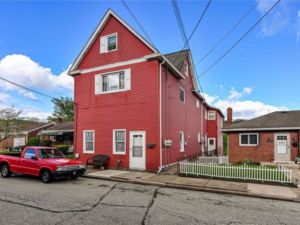 222 Adrian Ave, Trafford, PA 15085