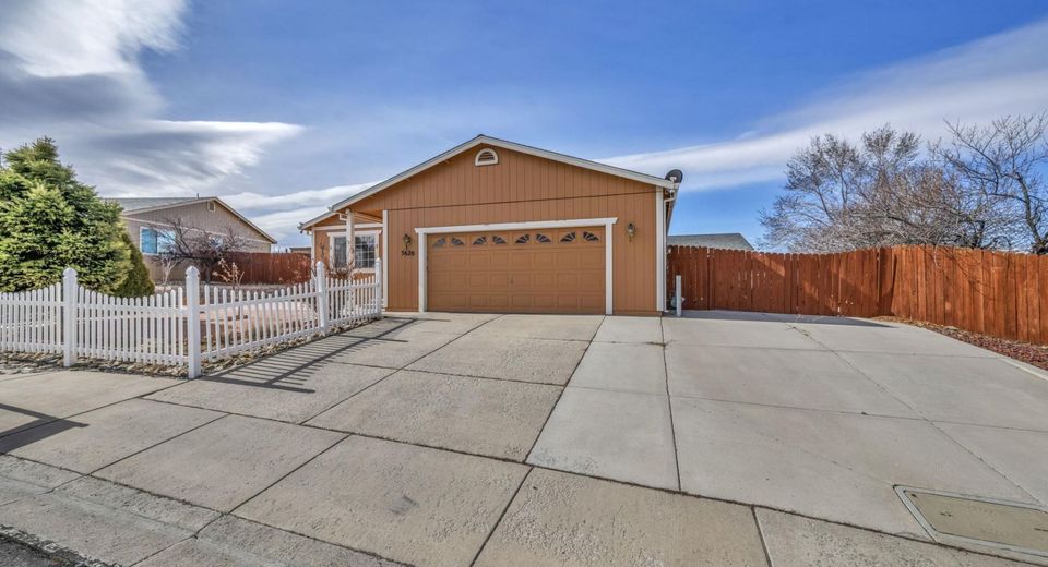 5620 Tassel Drive, Sun Valley, NV 89433 Photo