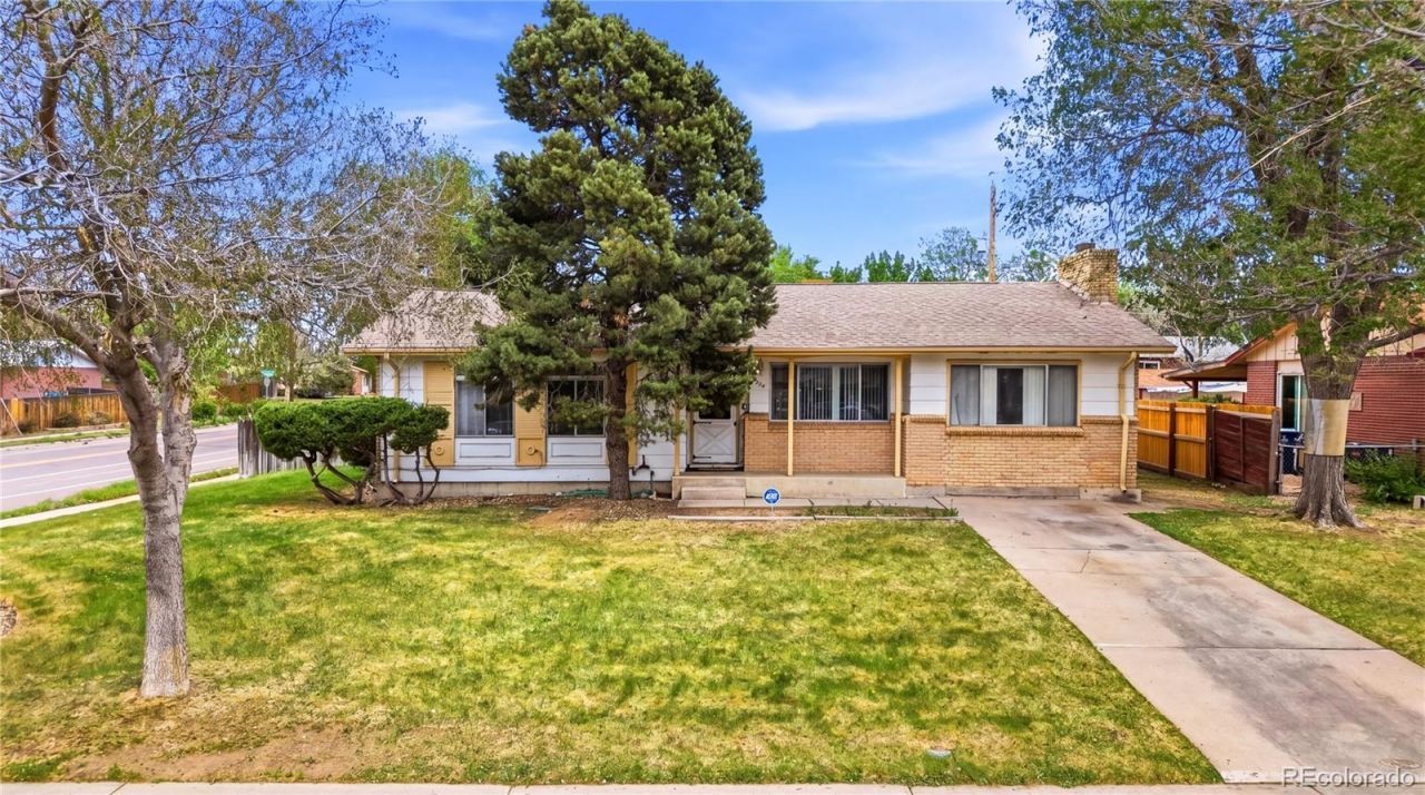 708 S Wheeling Street, Aurora, CO 80012 Main Photo