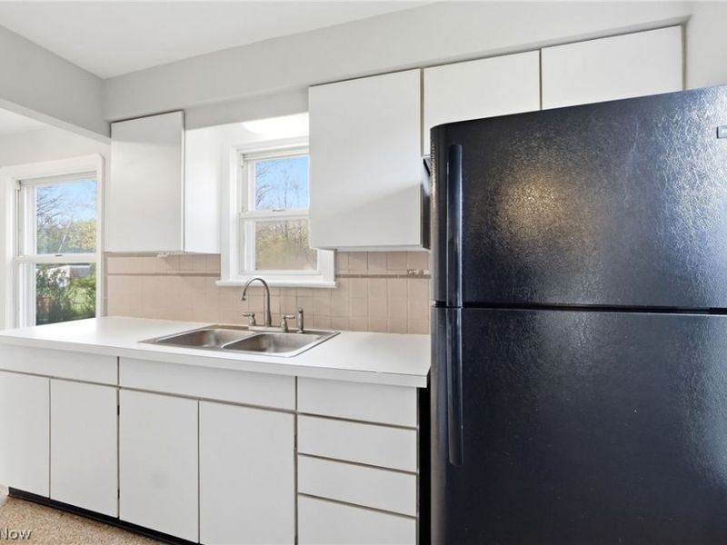 6210 Crossview Road, Seven Hills, OH 44131 Photo 14