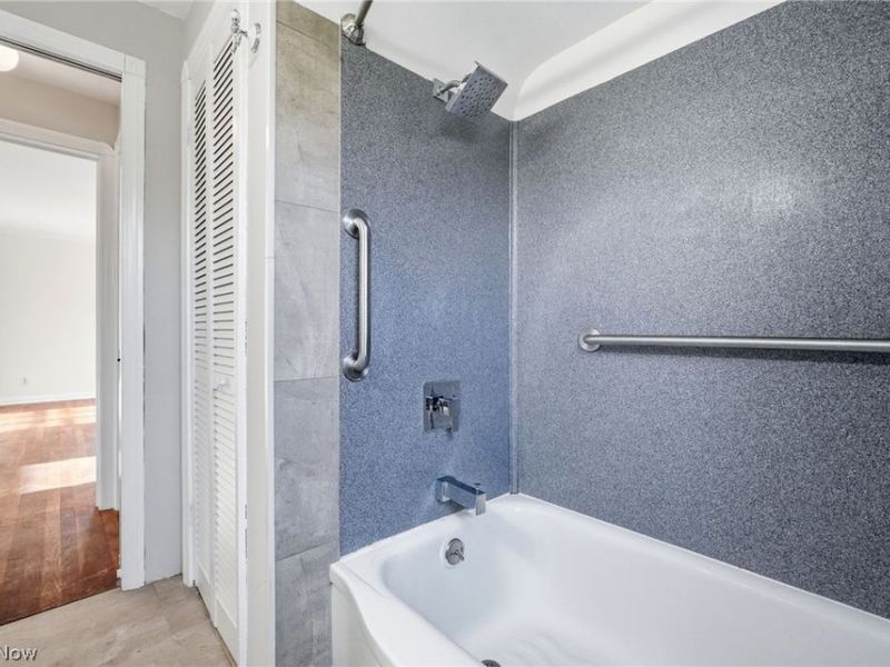 6210 Crossview Road, Seven Hills, OH 44131 Photo 29