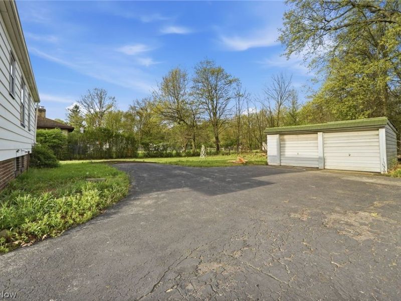 6210 Crossview Road, Seven Hills, OH 44131 Photo 8