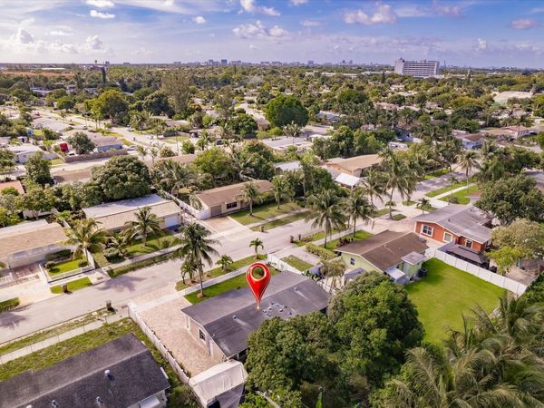 4241 NE 1st Terrace, Pompano Beach, FL 33064