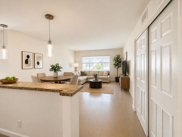 251 SE 6th Avenue, Unit 4, Pompano Beach, FL 33060