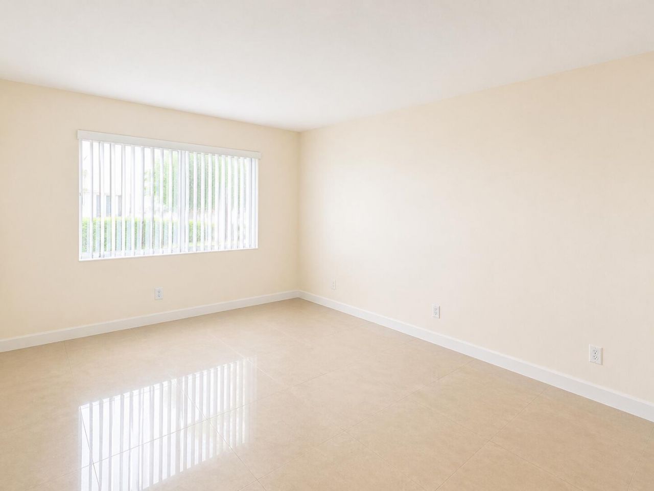 251 SE 6th Avenue, Unit 4, Pompano Beach, FL 33060 Photo