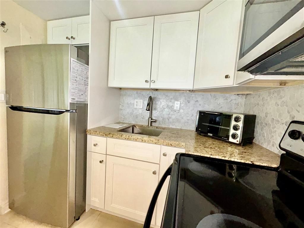 251 SE 6th Avenue, Unit 4, Pompano Beach, FL 33060 Photo