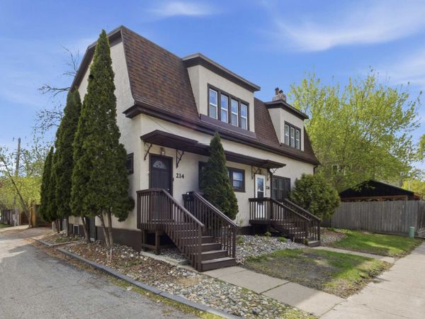 214-216 12th Street S, Fargo, ND 58103