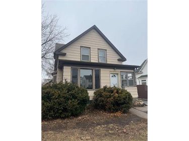 216 5th Avenue S, South Saint Paul, MN 55075