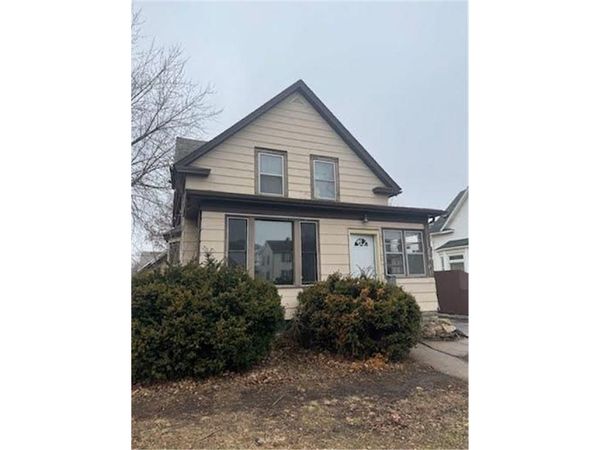 216 5th Avenue S, South Saint Paul, MN 55075