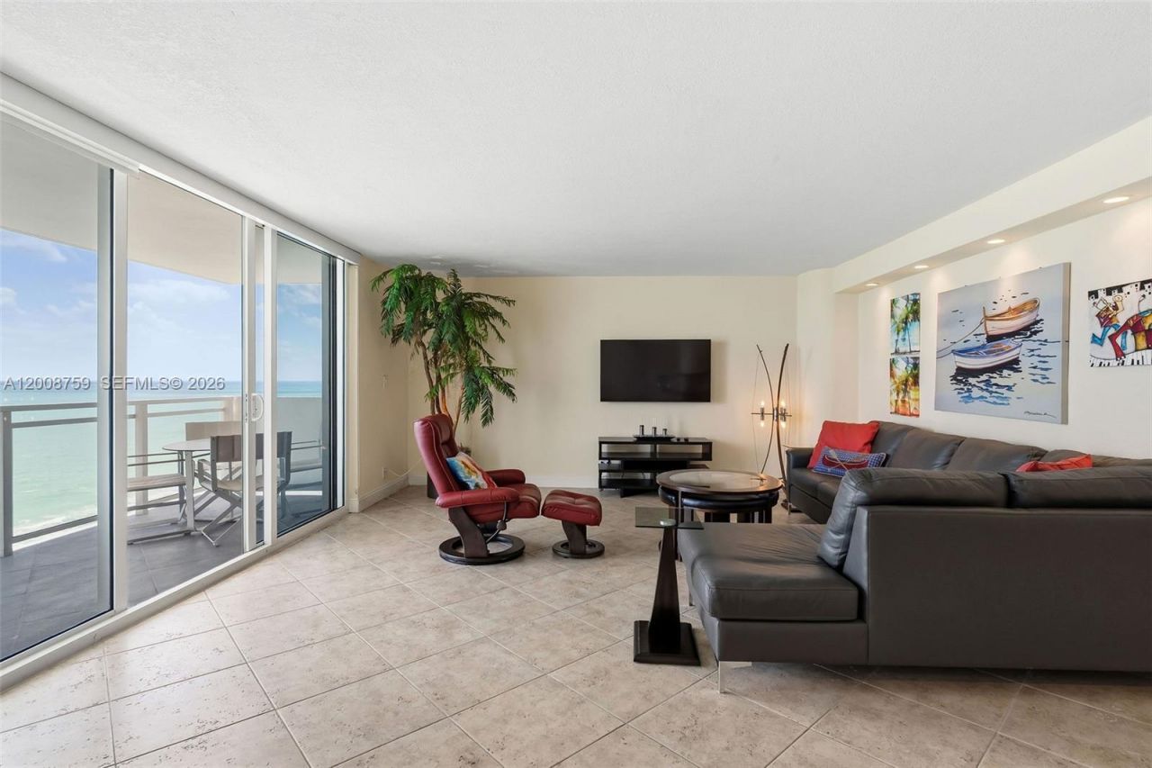 2030 S Ocean Dr , Unit 1820, Hallandale Beach, FL 33009 Photo