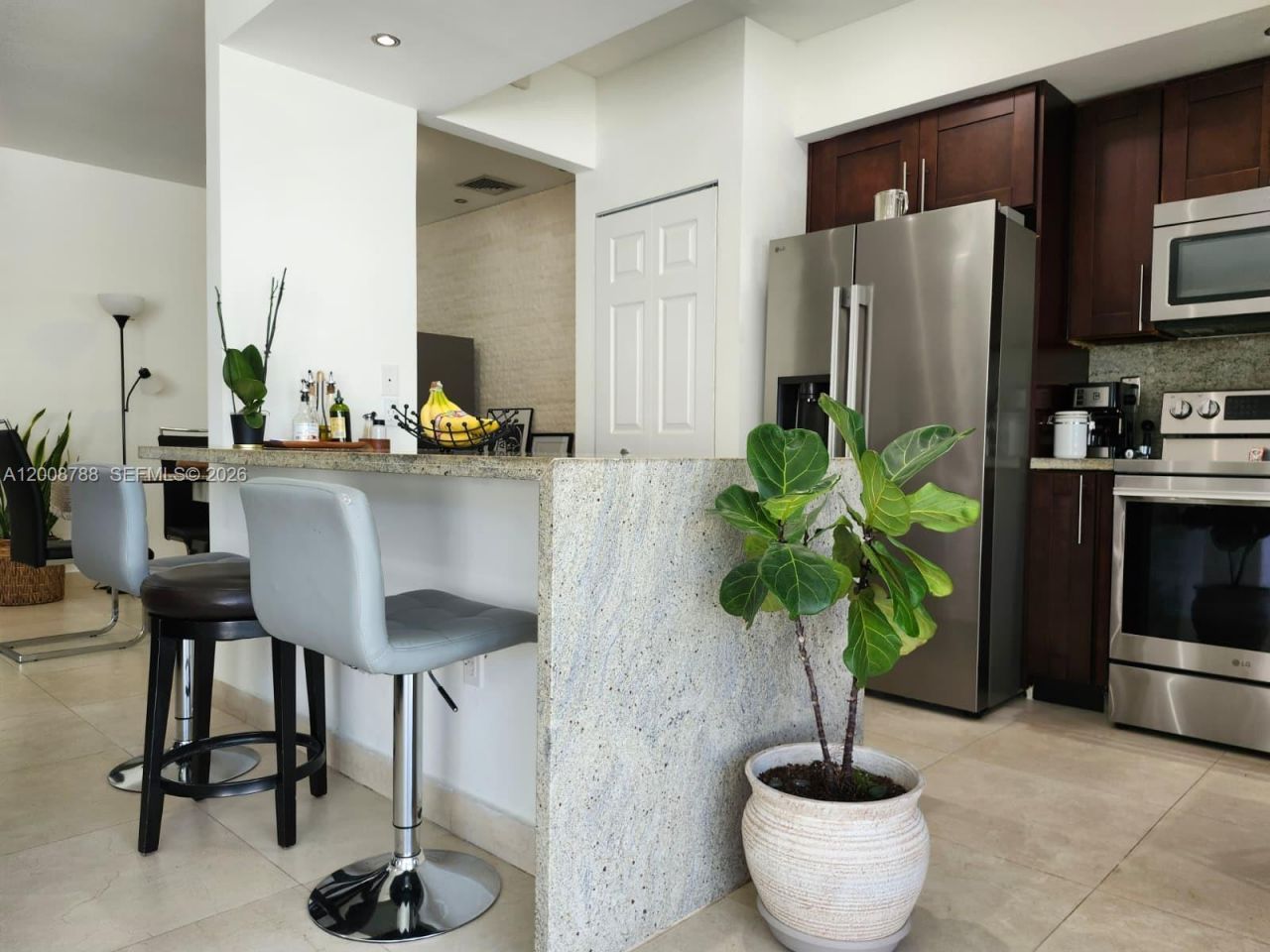 9195 Fontainebleau Blvd, Unit 6, Miami, FL 33172 Photo