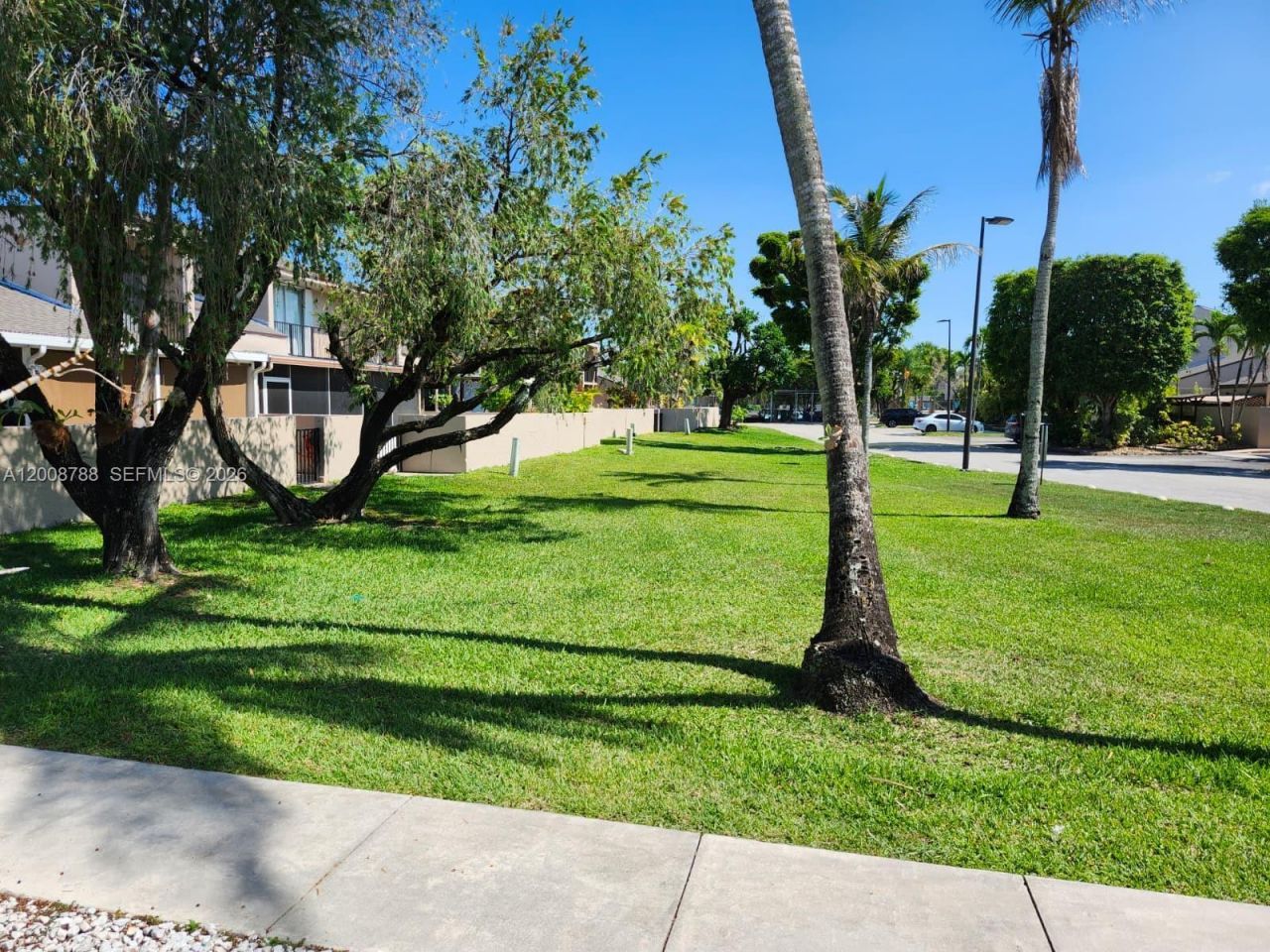 9195 Fontainebleau Blvd, Unit 6, Miami, FL 33172 Photo