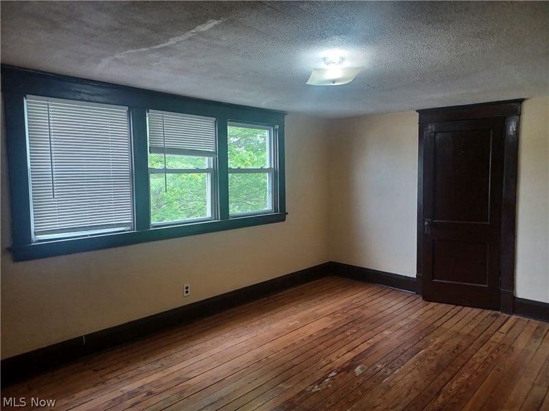 50 N Hazelwood Avenue, Youngstown, OH 44509 Photo 11