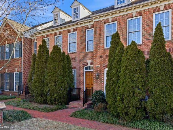 7996 RESERVE WAY, VIENNA, VA 22182