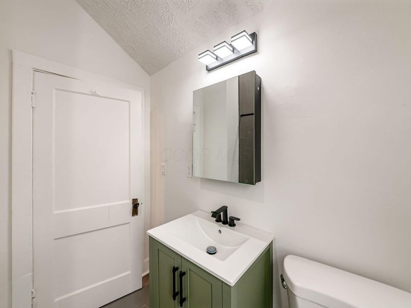 1627 E Weber Road, Columbus, OH 43211 Photo 12