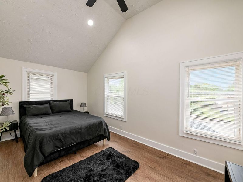1627 E Weber Road, Columbus, OH 43211 Photo 16
