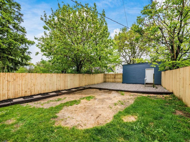 1627 E Weber Road, Columbus, OH 43211 Photo 19