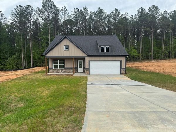 2057 N. Hicks Rd. , Toccoa, GA 30577