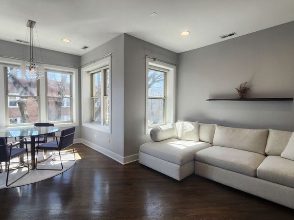 3900 W Cornelia Avenue , Unit 2W, Chicago, IL 60618